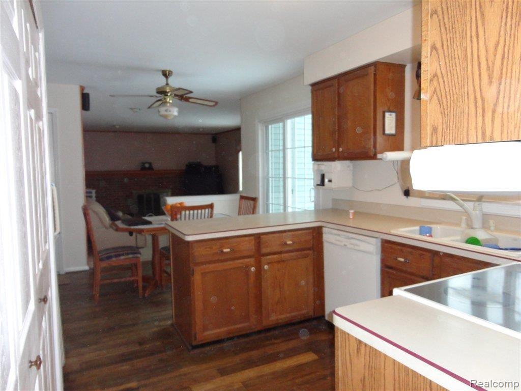 1960 North Fairview Lane Rochester, MI 48306 - Photo 10 of 23 DSC00141.JPG