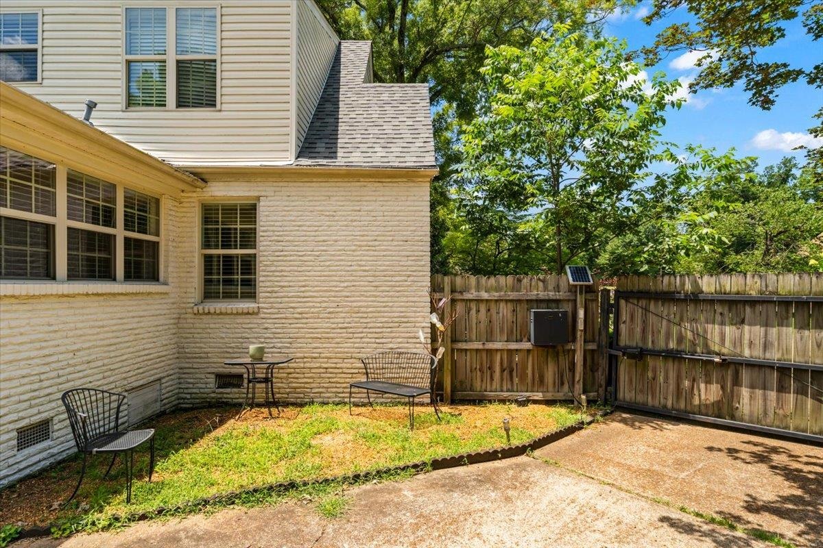 252 Barry Road Memphis, TN 38117 - Photo 31 of 39