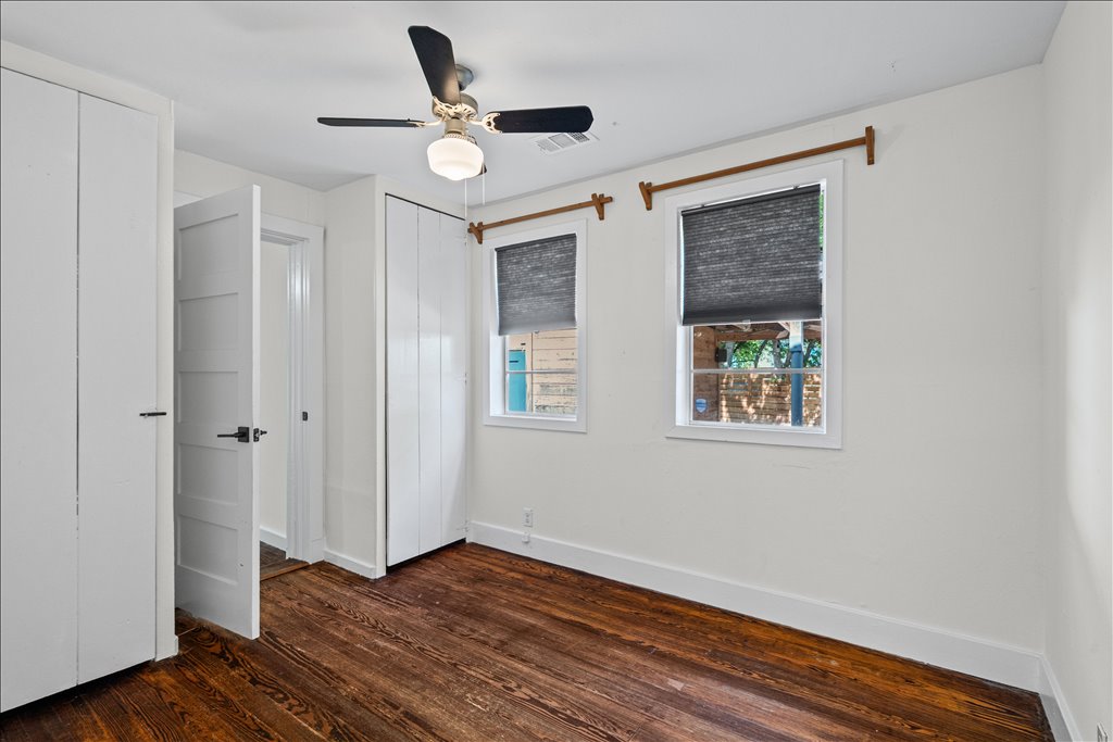 3606 Abbate Circle Austin, TX 78721 - Photo 13 of 23