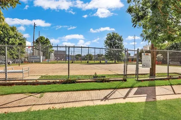 $1,750 | 4877 Laurel Street, Unit C, New Orleans, LA 70115