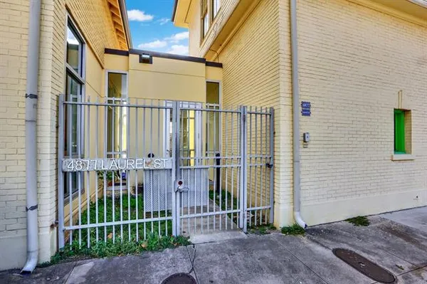 $1,750 | 4877 Laurel Street, Unit C, New Orleans, LA 70115