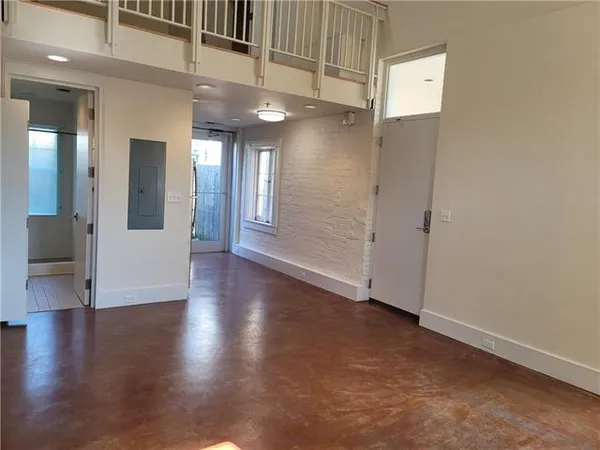 $1,750 | 4877 Laurel Street, Unit C, New Orleans, LA 70115