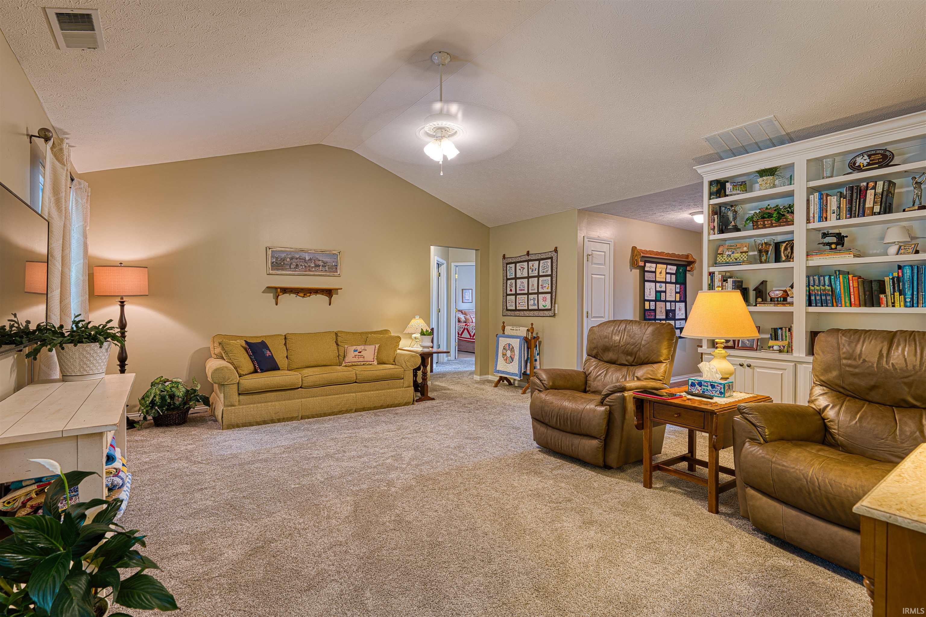 10344 Clippinger Road Evansville, IN 47725 - Photo 8 of 41