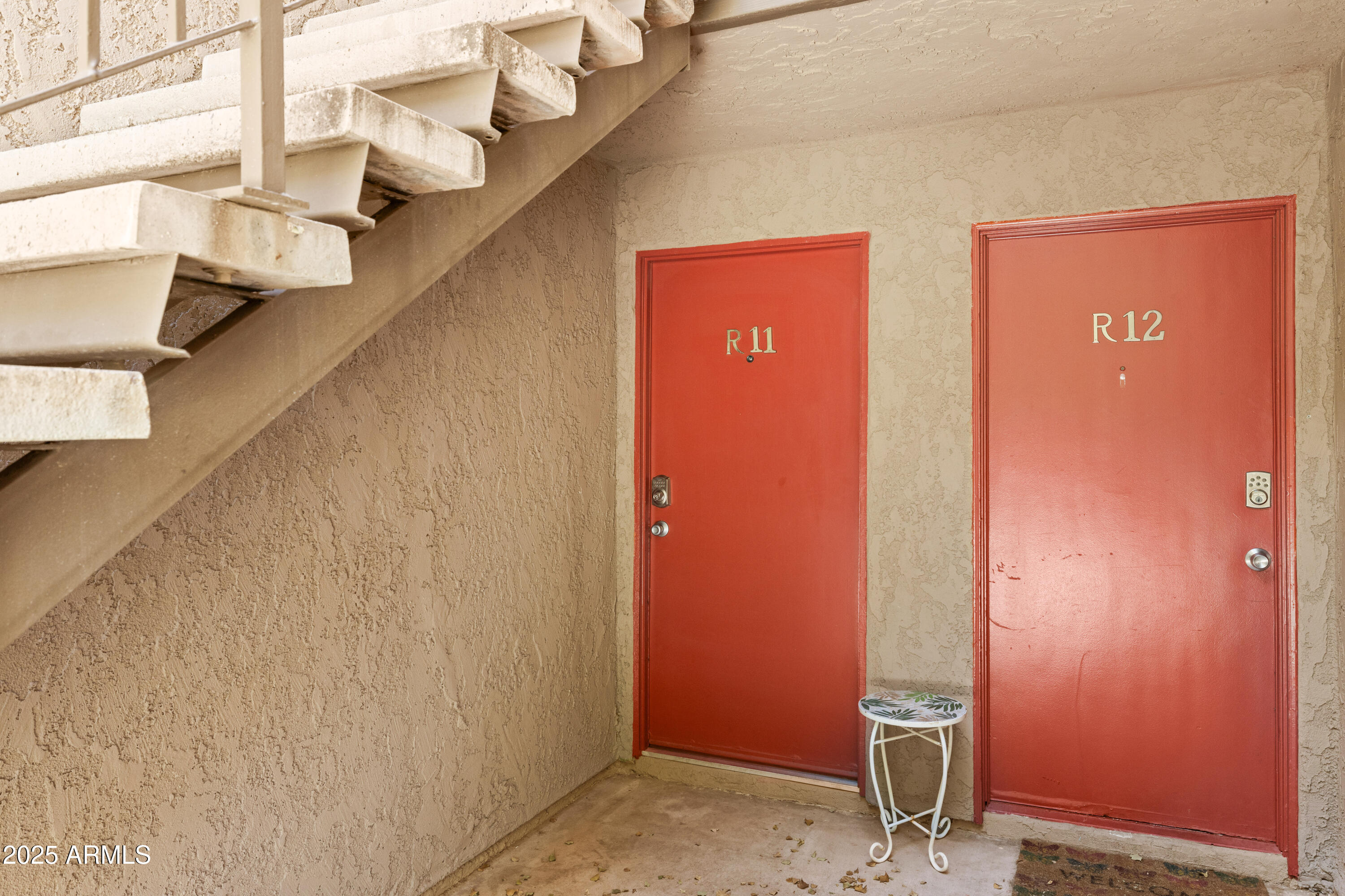 5525 East Thomas Road, Unit R11 Phoenix, AZ 85018 - Photo 14 of 15 Front Door