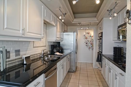 4100 North Ocean Drive, Unit 2201 Singer Island, FL 33404 - Photo 15 of 33 Kitchen