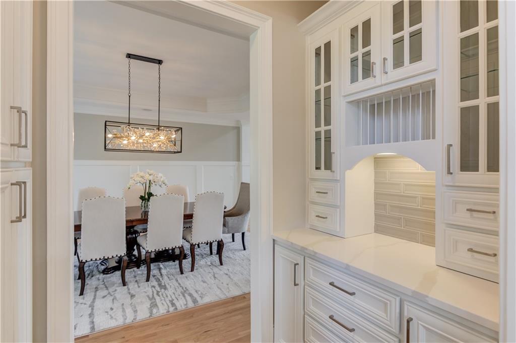 2850 Camp Branch Road Buford, GA 30519 - Photo 16 of 102