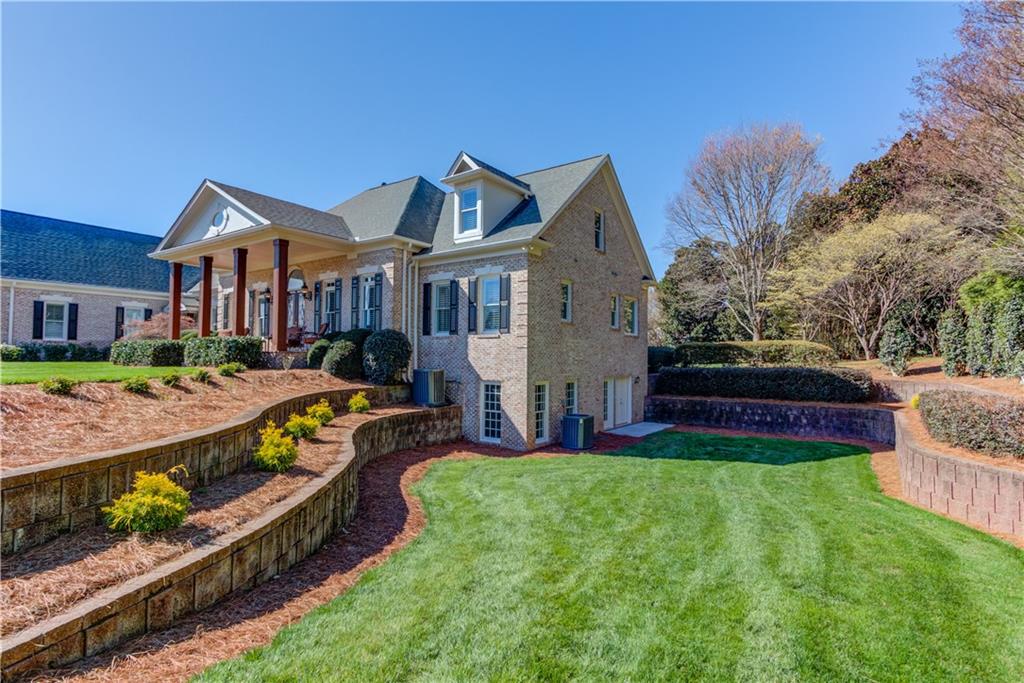 2850 Camp Branch Road Buford, GA 30519 - Photo 7 of 102