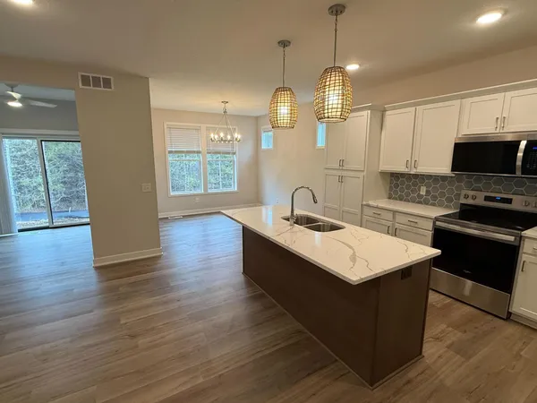 $679,900 | 14 Palomino Court, Hudson, WI 54016