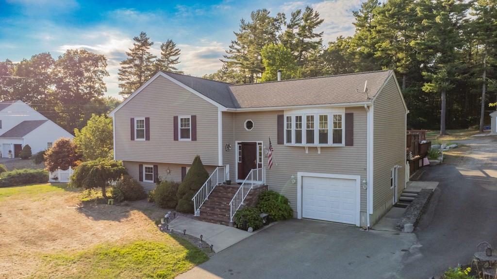 509 Middle Road Acushnet, MA 02743 - Photo 1 of 40 Gallery Image 1
