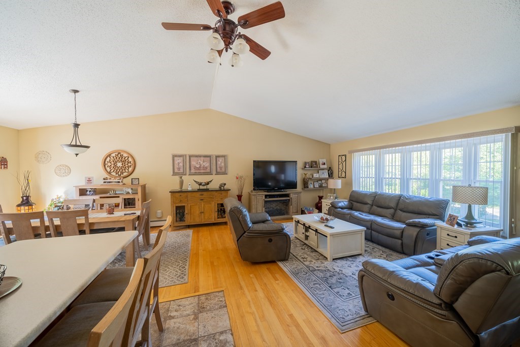 509 Middle Road Acushnet, MA 02743 - Photo 7 of 40 Gallery Image 7