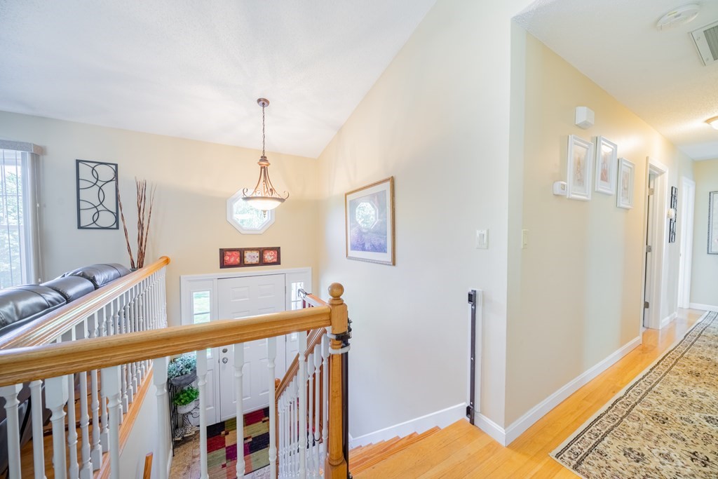509 Middle Road Acushnet, MA 02743 - Photo 10 of 40 Gallery Image 10