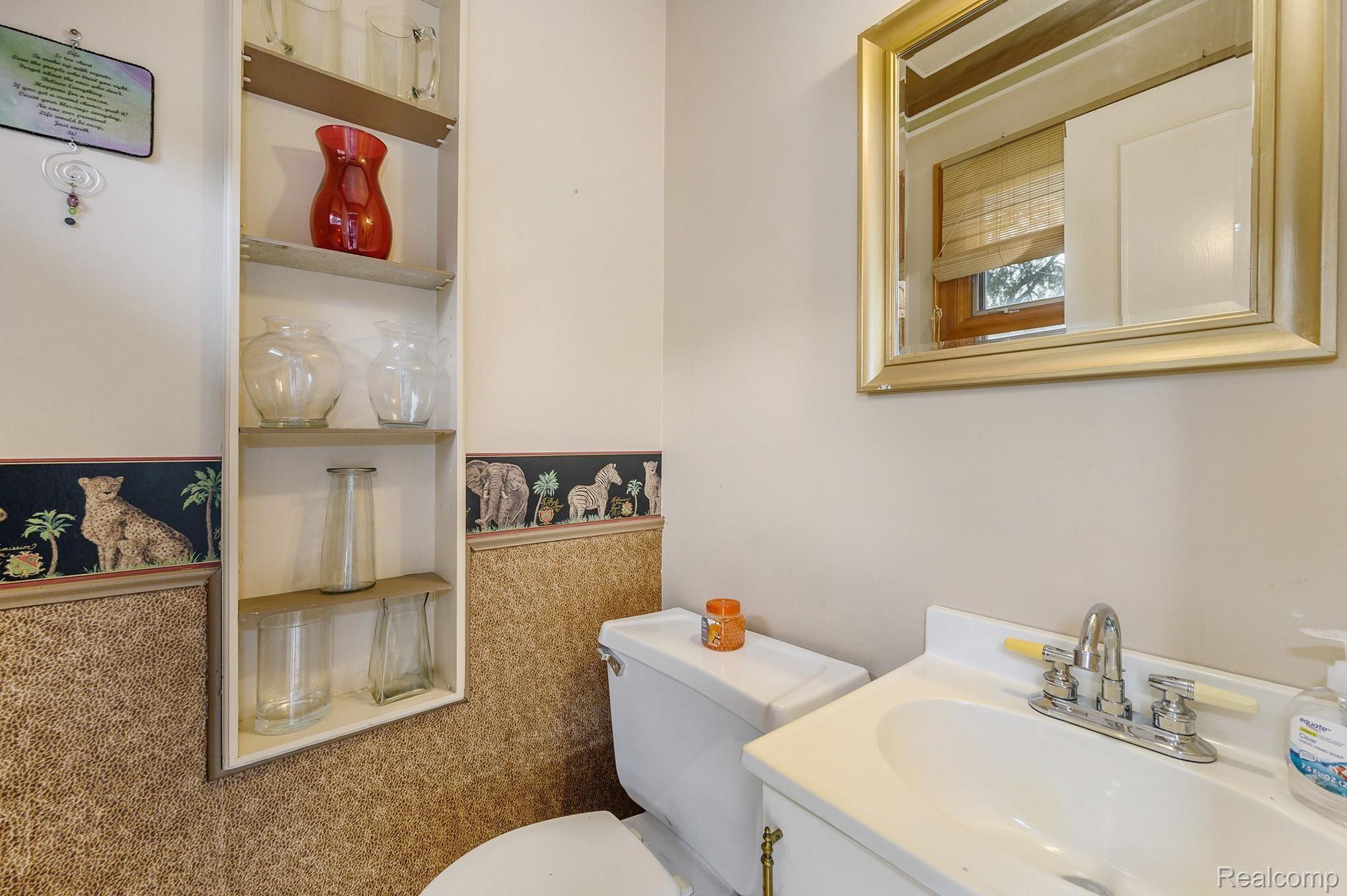 1745 Chateau Road Commerce Township, MI 48382 - Photo 16 of 26 1745 Chateau _28.jpg