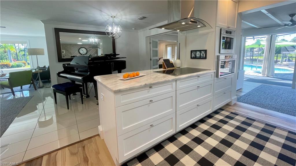 2120 Sandpiper Street Naples, FL 34102 - Photo 12 of 48