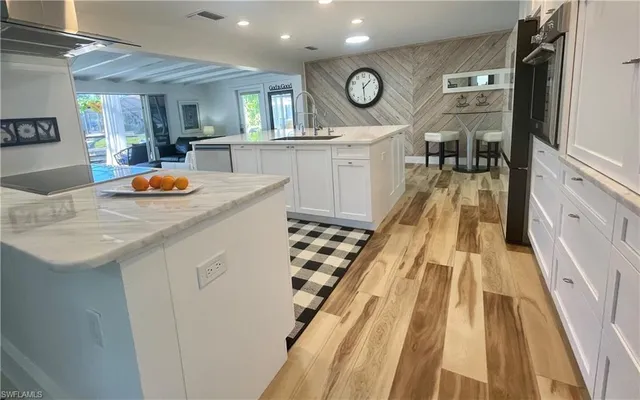 $2,890,000 | 2120 Sandpiper Street, Naples, FL 34102