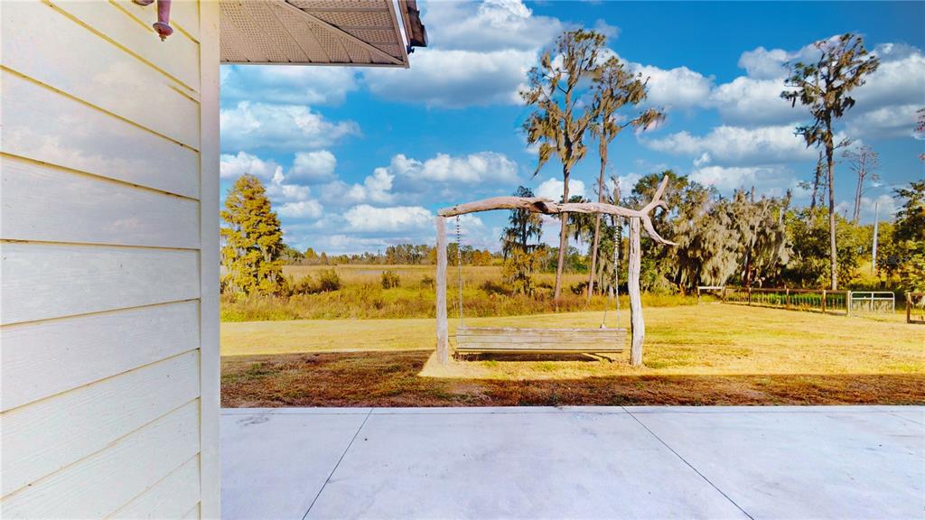 1193 Sand Mountain Road Fort Meade, FL 33841 - Photo 30 of 33 a view of a pathway