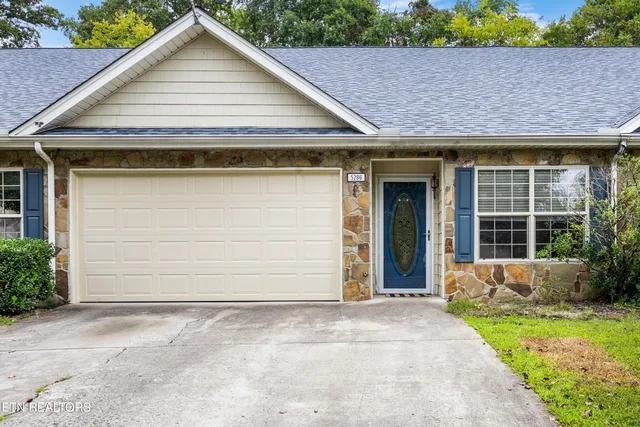 $320,000 | 5286 Avery Woods Lane, Knoxville, TN 37921