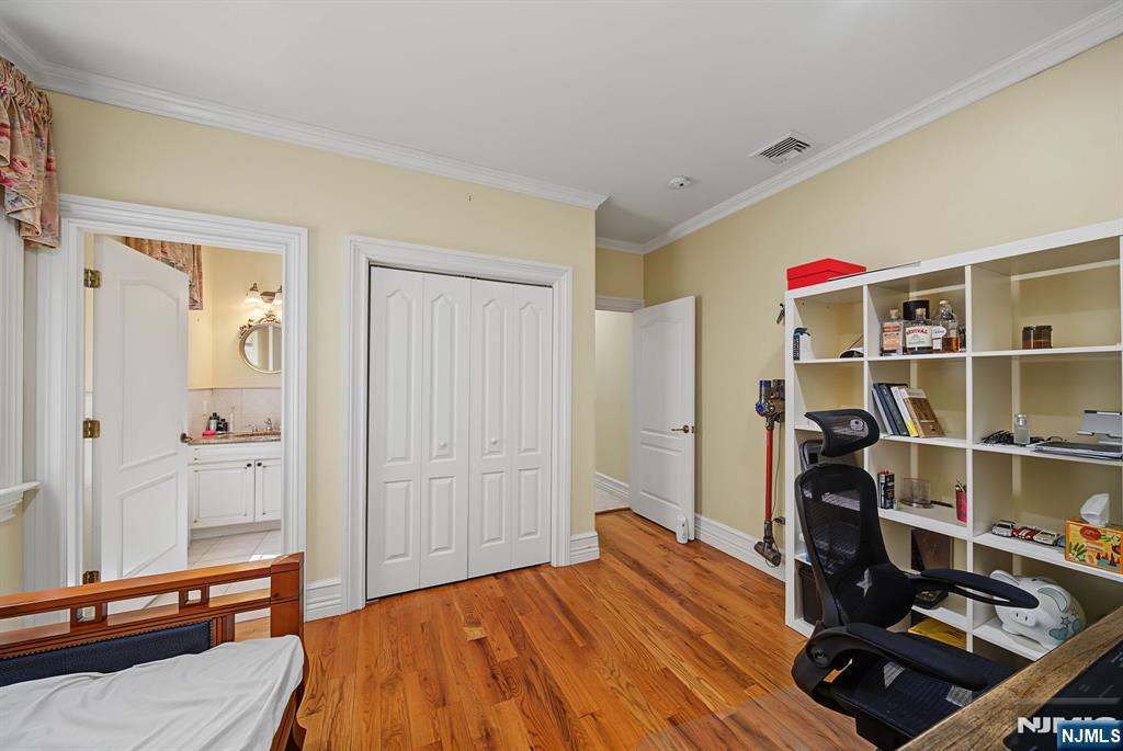 29 Meadow Street Demarest, NJ 07627 - Photo 20 of 50