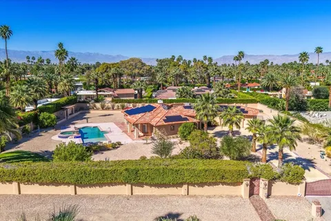 $2,250,000 | 696 East Vereda Sur, Palm Springs, CA 92262