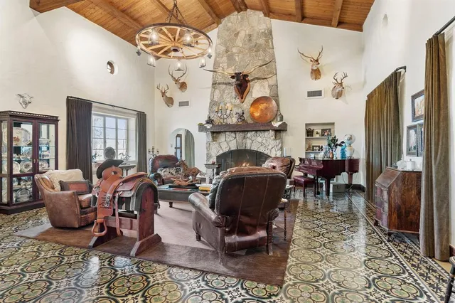 $6,500,000 | 154 Mr Bar Par, Hunt, TX 78024