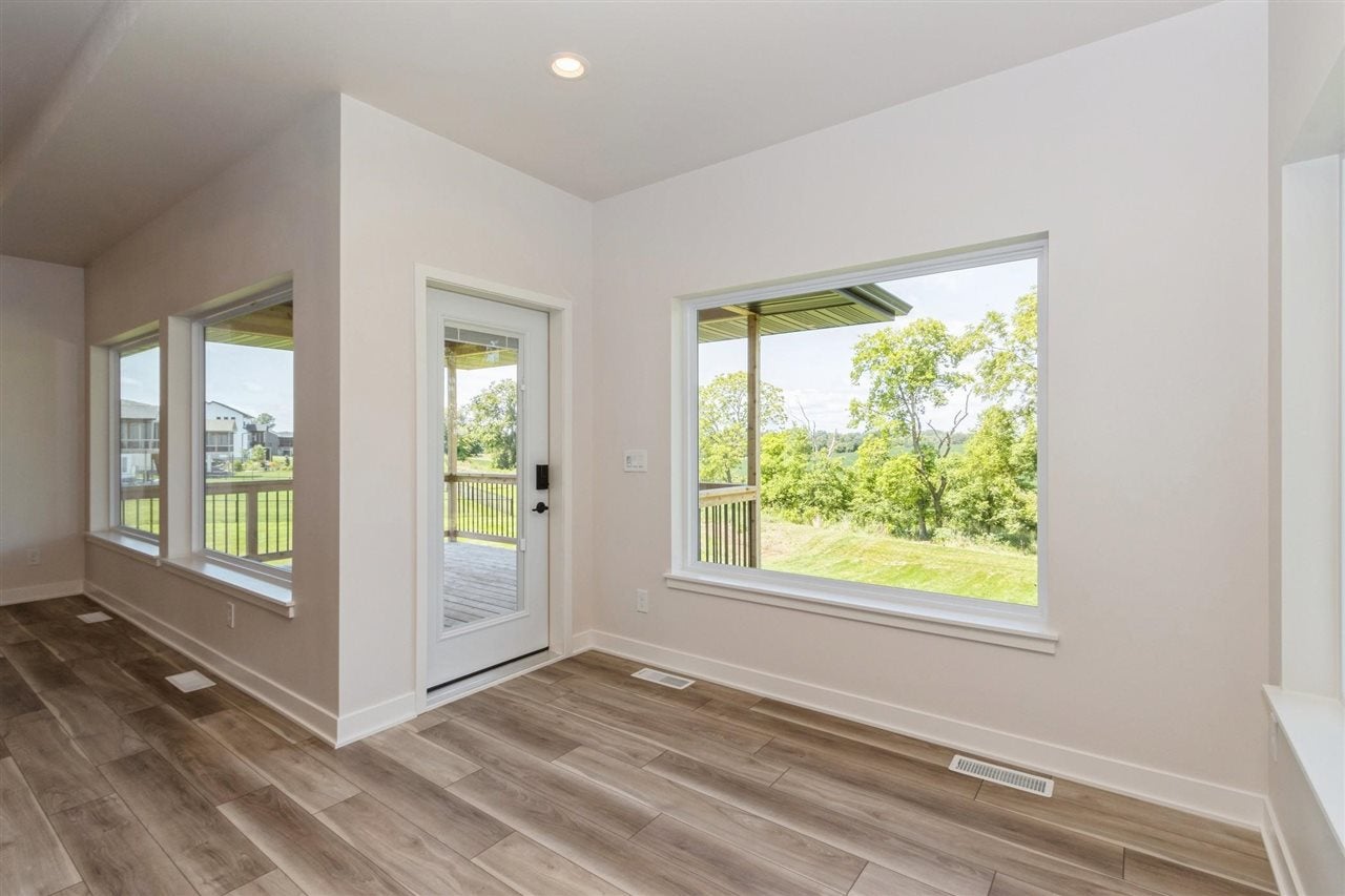 1202 High Rdg Trail Solon, IA 52333 - Photo 6 of 16 Gallery Image 6