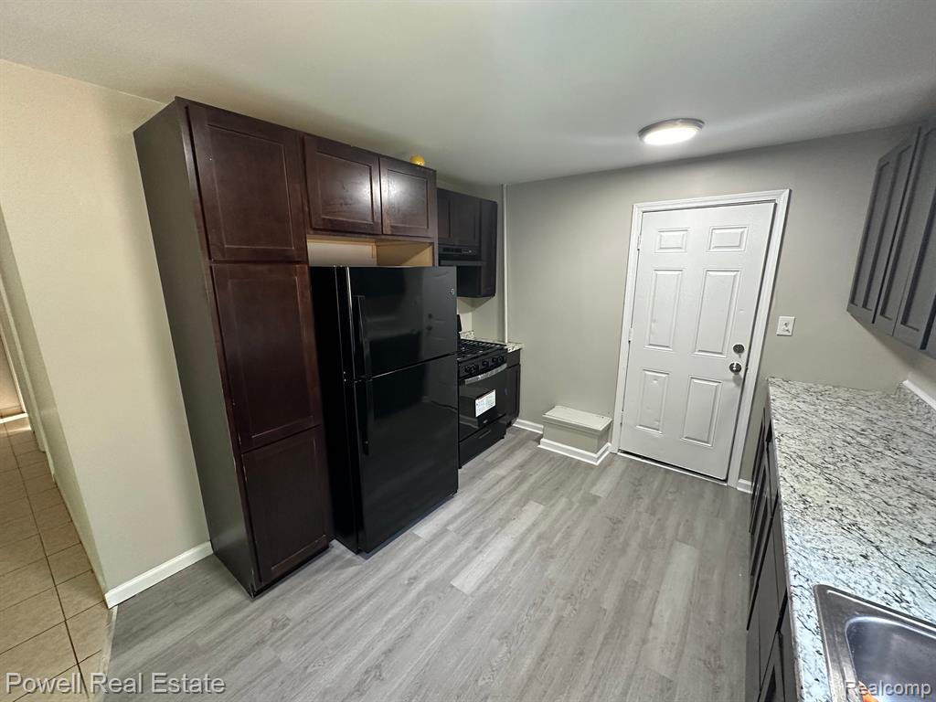 722 Corwin Avenue Pontiac, MI 48340 - Photo 7 of 17