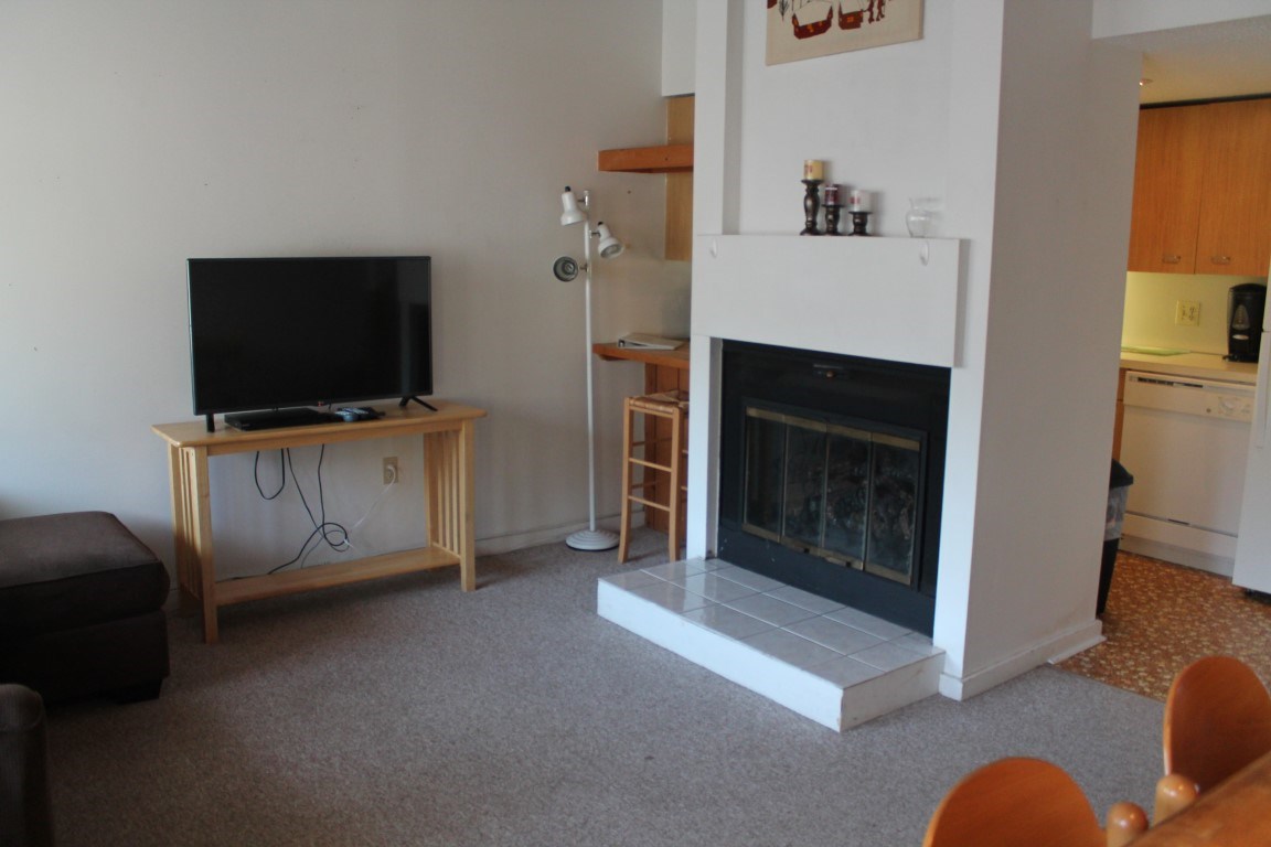 65 Clearbrook Road, Unit 2 Lincoln, NH 03251 - Photo 8 of 24