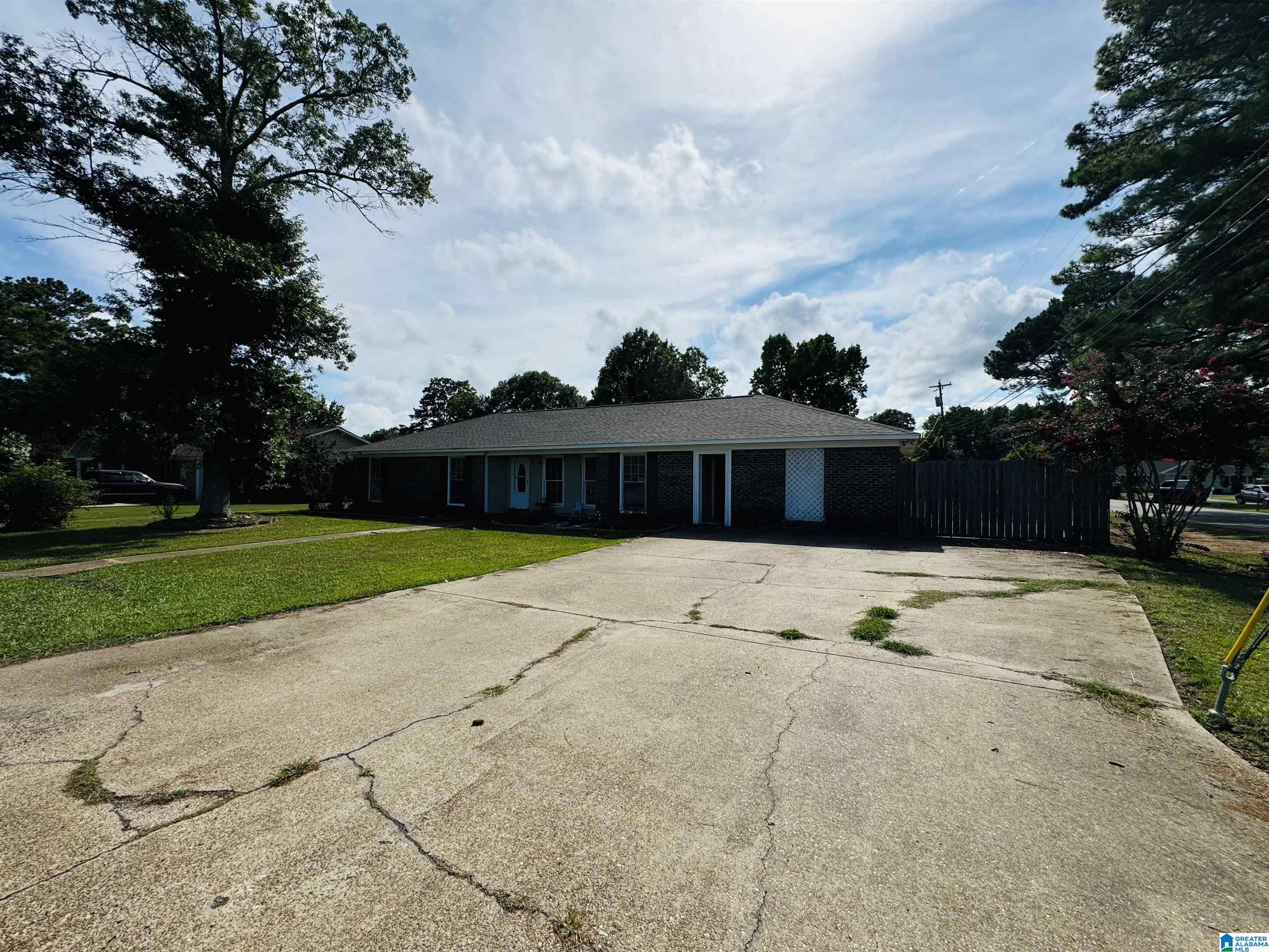 2353 3rd Way Northwest Fayette, AL 35555 - Photo 1 of 17