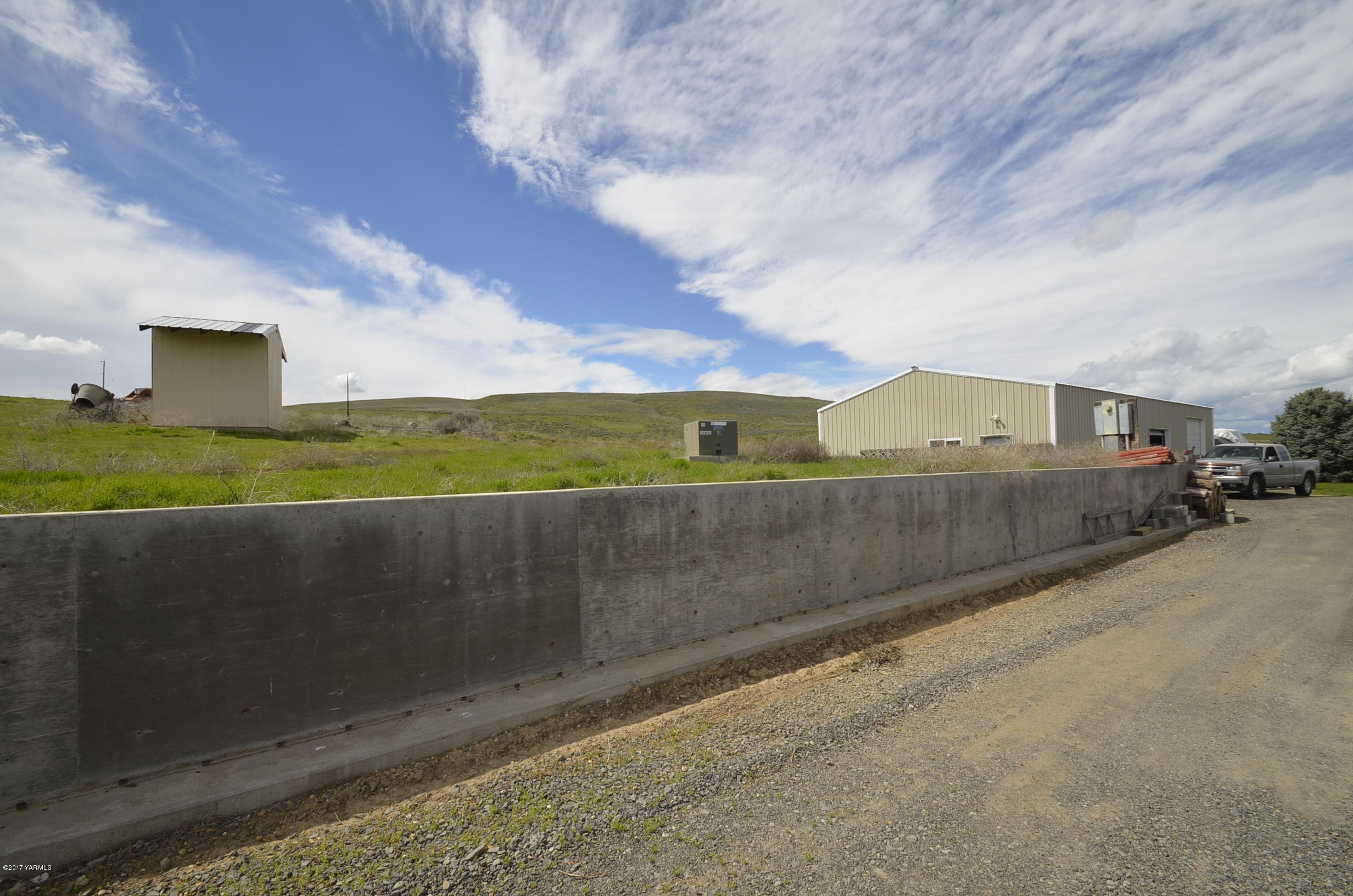 1454 Konnowac Pass Road Moxee, WA 98936 - Photo 23 of 34 a view of street with outdoor space