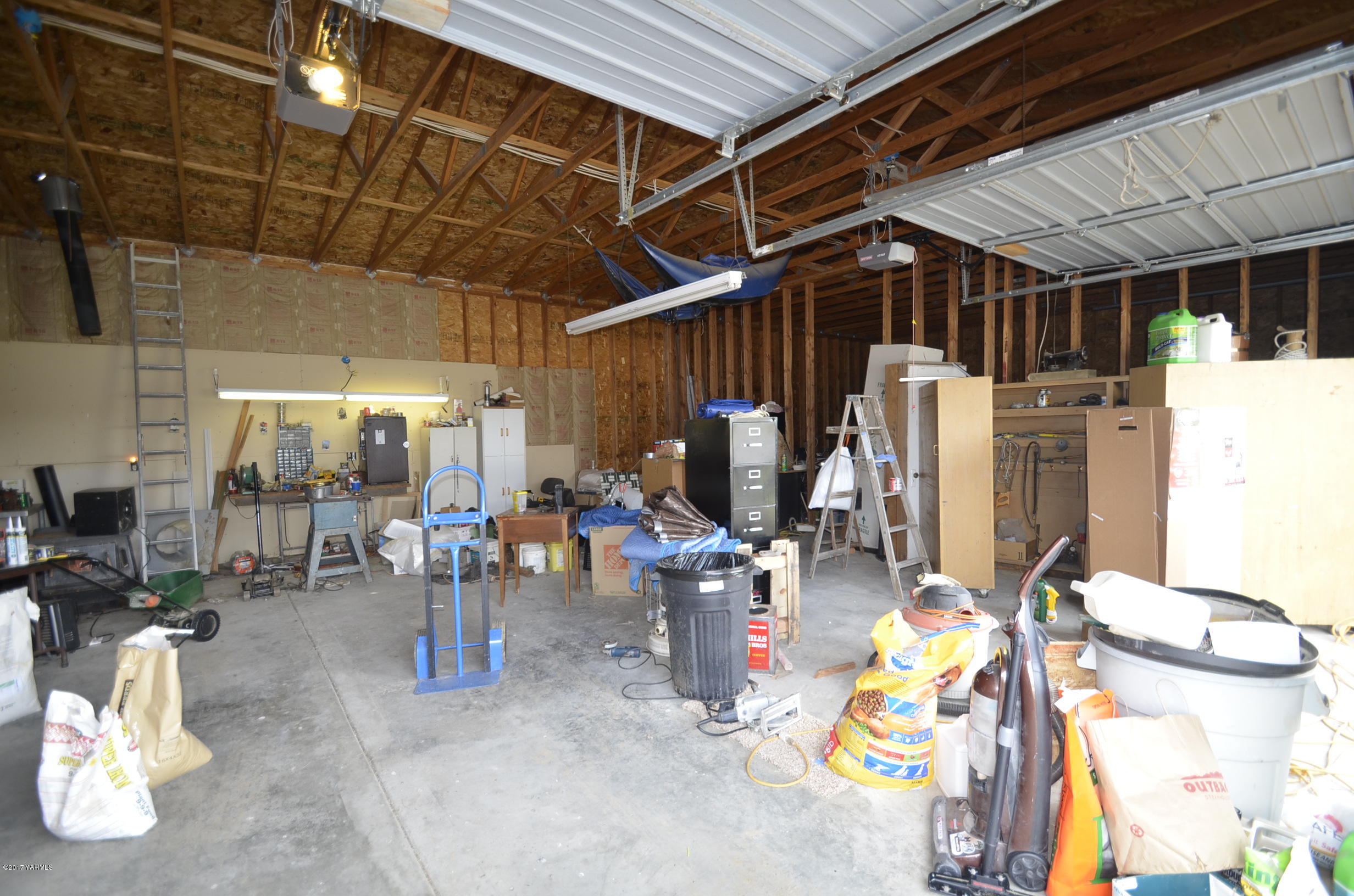 1454 Konnowac Pass Road Moxee, WA 98936 - Photo 27 of 34 a view of a room with gym equipment