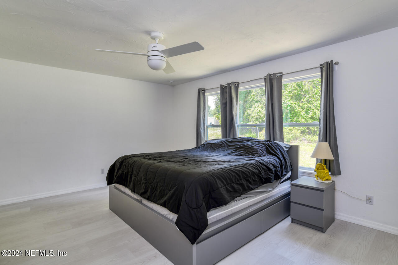 101 Killian Drive Hawthorne, FL 32640 - Photo 19 of 34 MASTER BEDROOM