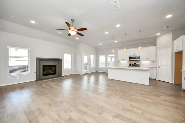 $2,500 | 9019 Emerald Cane Drive, Missouri City, TX 77459