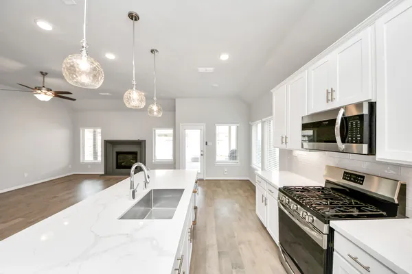 $2,500 | 9019 Emerald Cane Drive, Missouri City, TX 77459