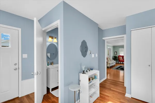 $425,000 | 209 West Vermont Avenue, Urbana, IL 61801