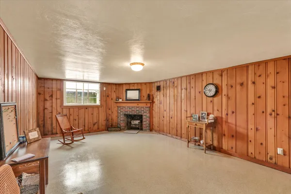 $425,000 | 209 West Vermont Avenue, Urbana, IL 61801