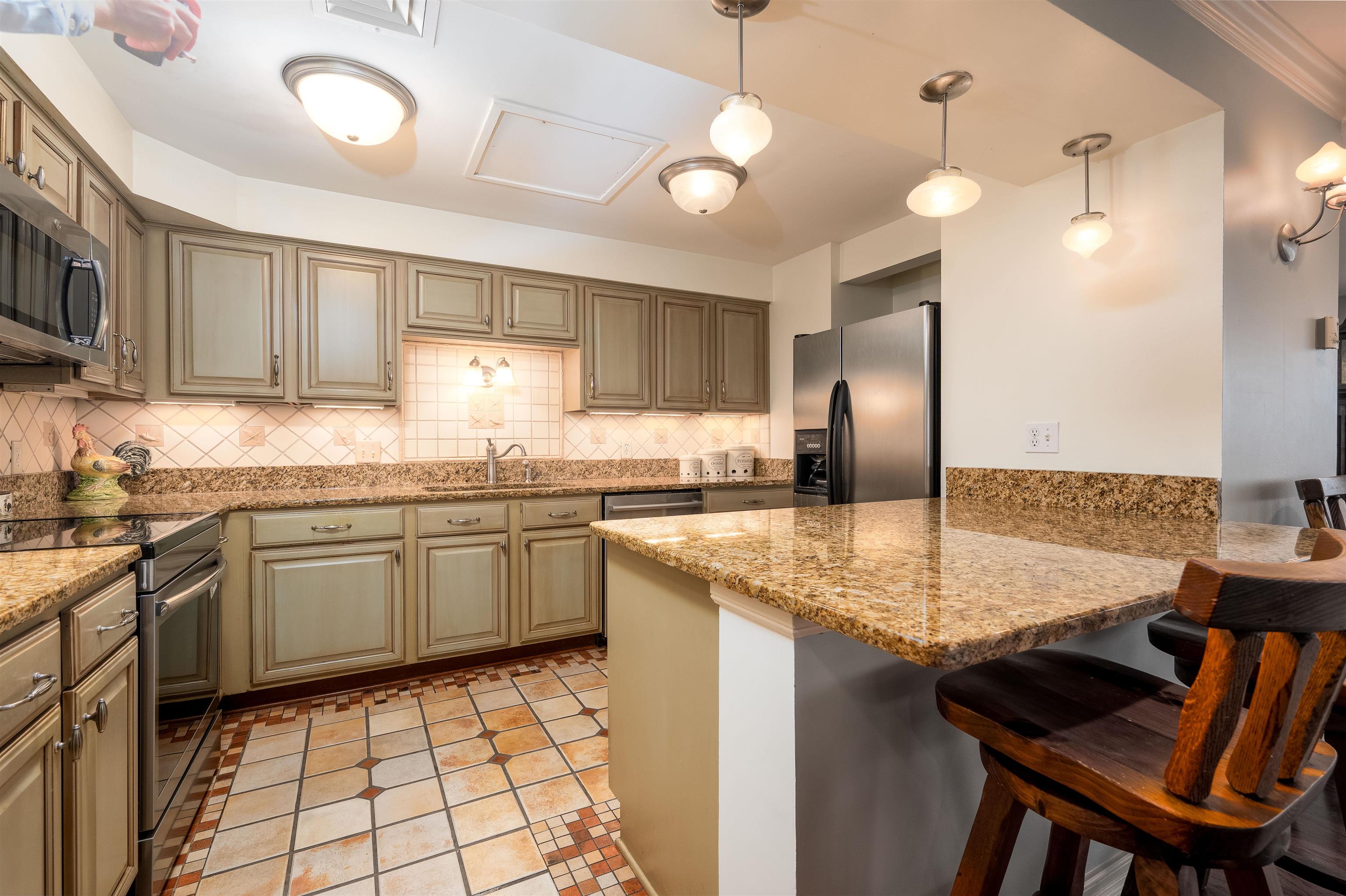 655 Riverside Drive, Unit 801 Memphis, TN 38103 - Photo 8 of 35