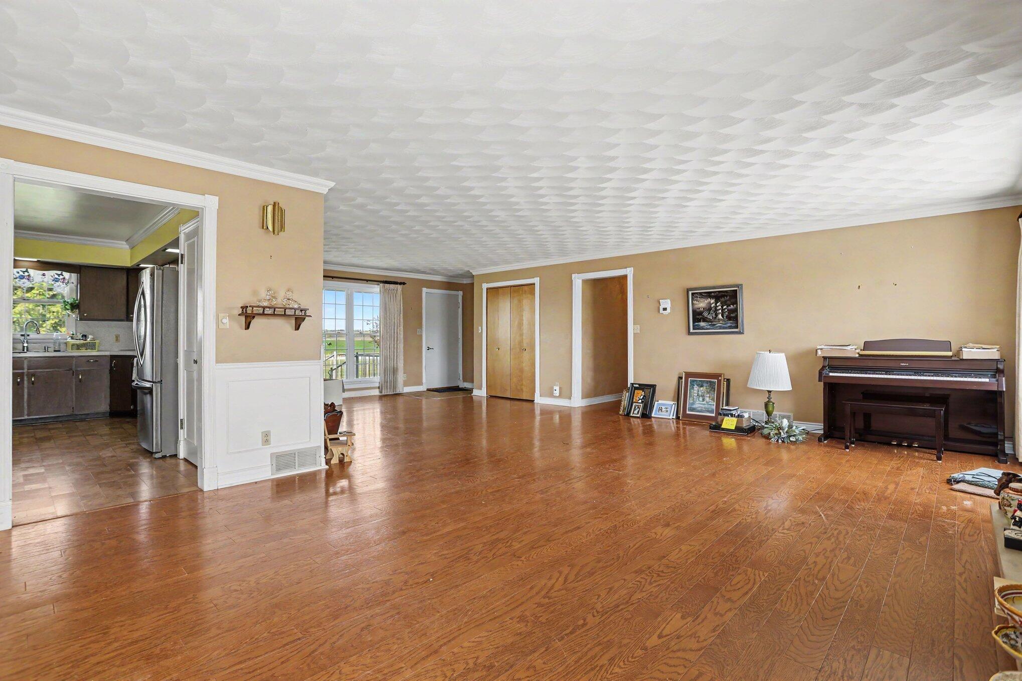 15681 River Heights Road Constantine, MI 49042 - Photo 11 of 23 005_file_5672