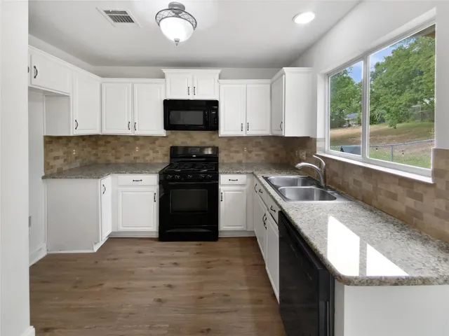 $320,000 | 1514 Barcus Drive, Georgetown, TX 78626