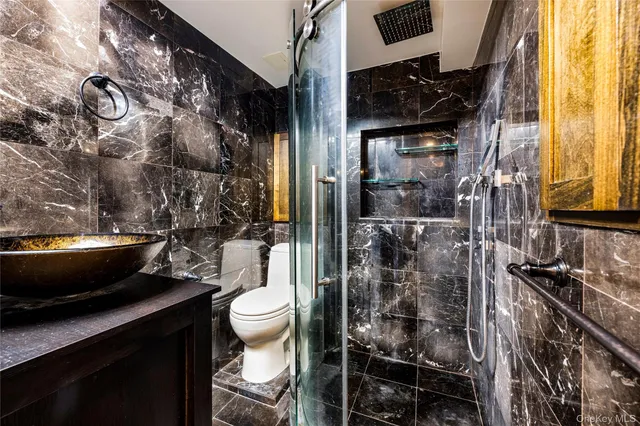 $5,950 | 117 West 82nd Street, Unit 1 | Upper West Side