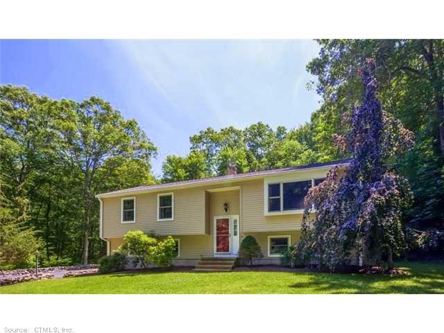 671 North Madison Road Guilford, CT 06437 - Photo 1 of 1 Exterior Front.