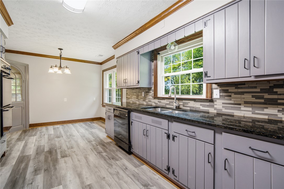 6885 Garber Road Clayton, OH 45415 - Photo 14 of 38