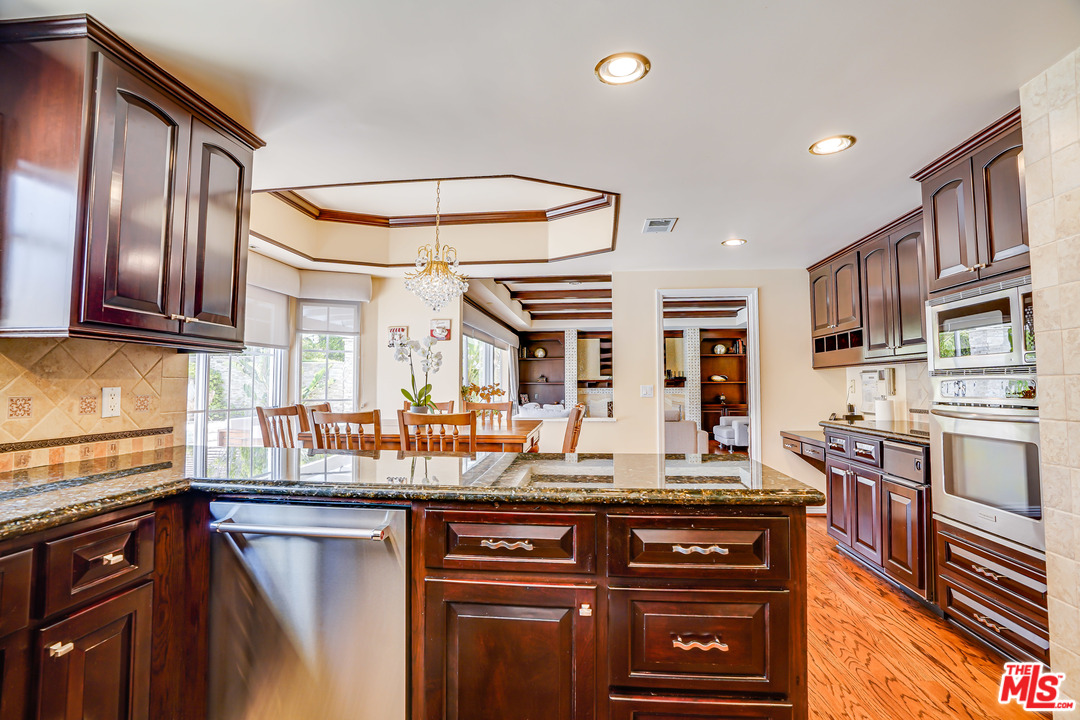 11662 Sheffield Way Porter Ranch, CA 91326 - Photo 13 of 54 Gallery Image 13