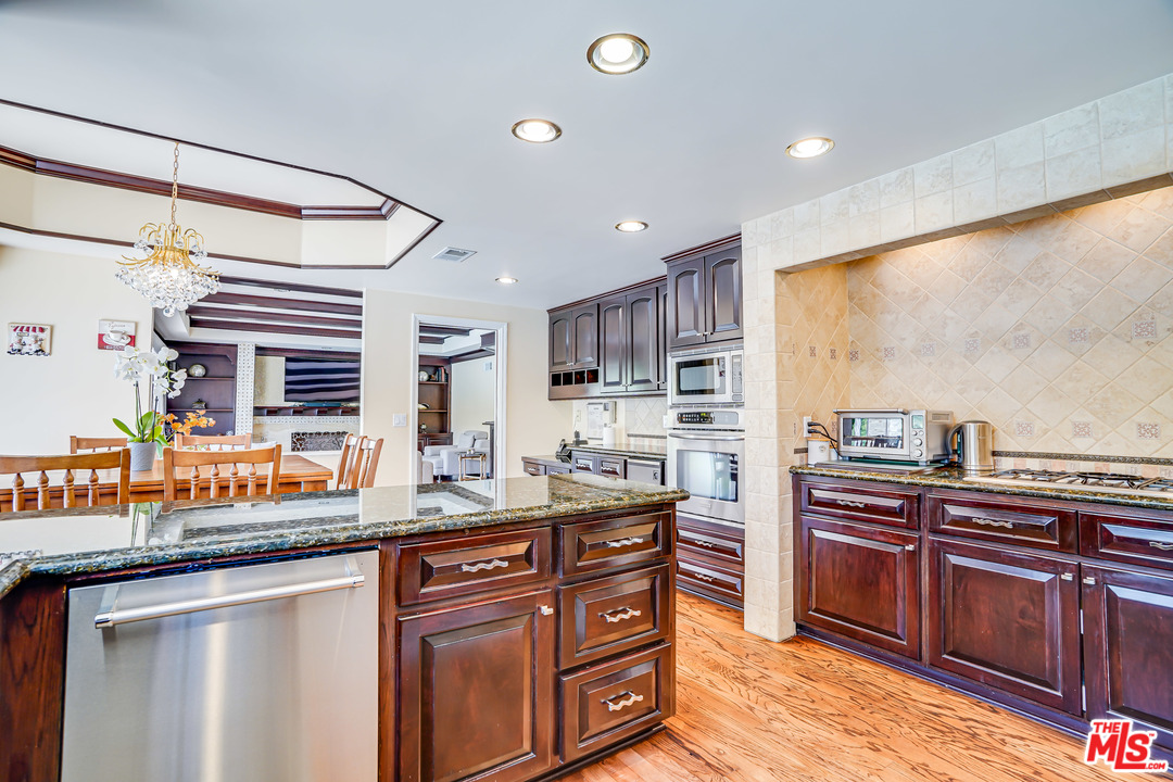 11662 Sheffield Way Porter Ranch, CA 91326 - Photo 15 of 54 Gallery Image 15