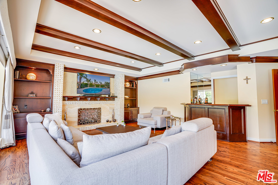 11662 Sheffield Way Porter Ranch, CA 91326 - Photo 20 of 54 Gallery Image 20