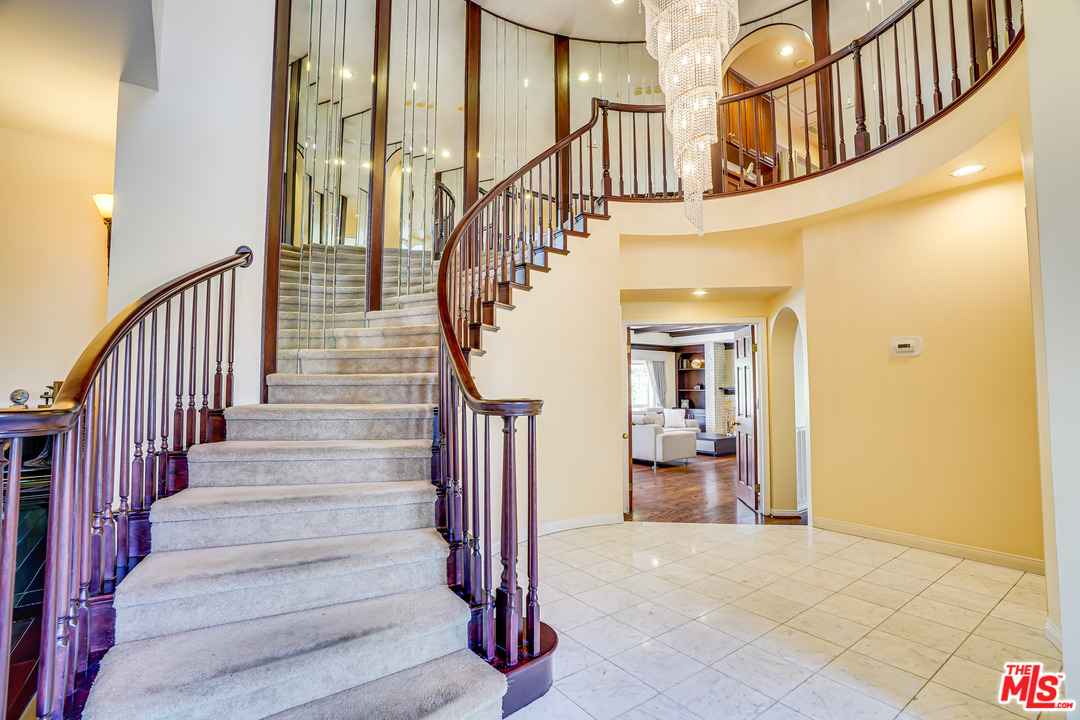 11662 Sheffield Way Porter Ranch, CA 91326 - Photo 22 of 54 Gallery Image 22