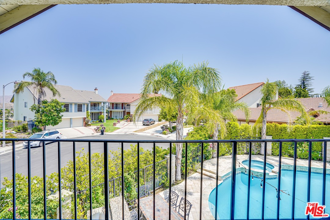 11662 Sheffield Way Porter Ranch, CA 91326 - Photo 31 of 54 Gallery Image 31