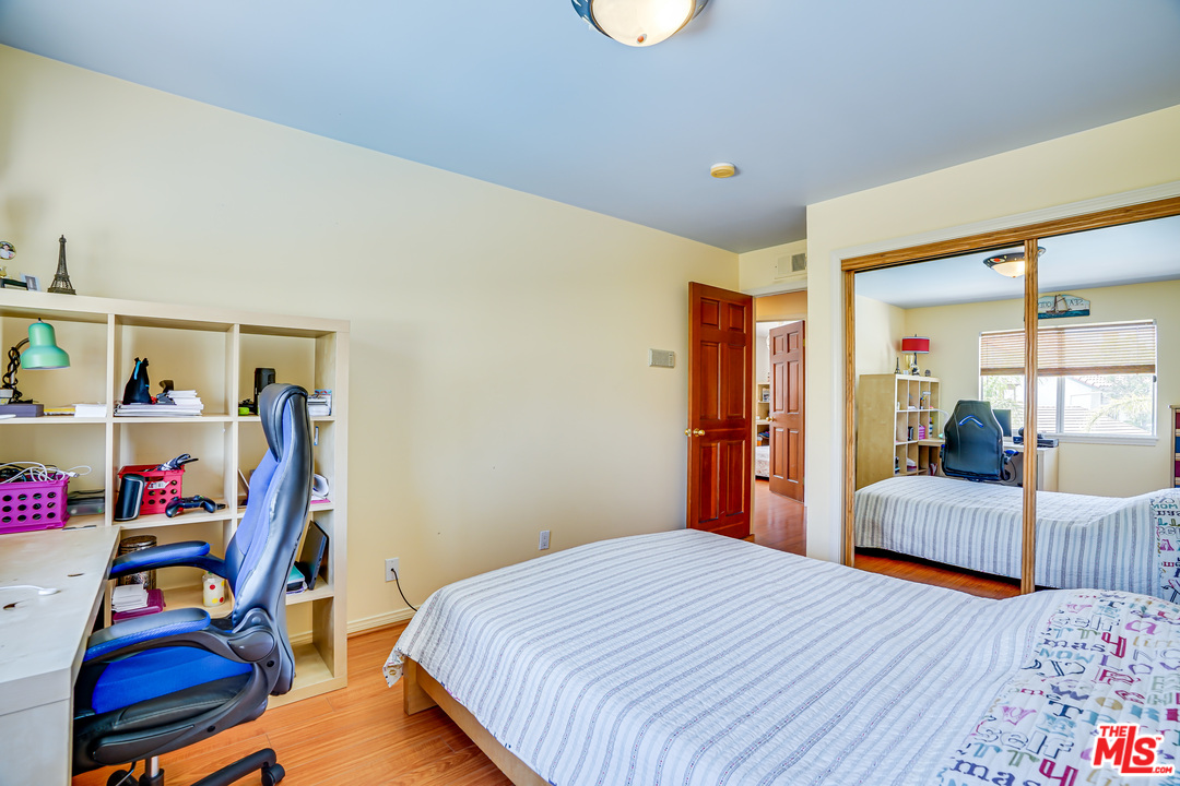 11662 Sheffield Way Porter Ranch, CA 91326 - Photo 34 of 54 Gallery Image 34