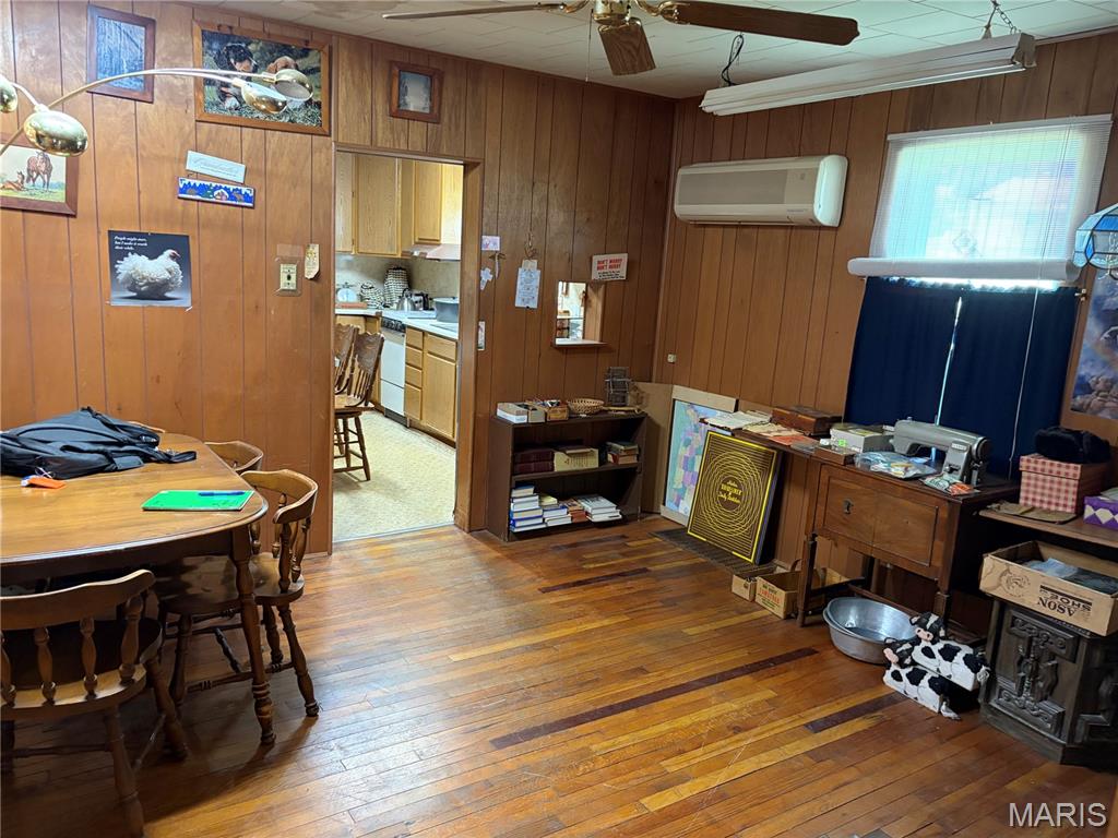 110 Water Street Taylor Springs, IL 62049 - Photo 10 of 36