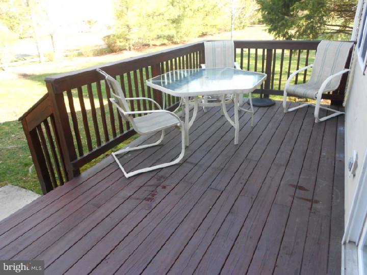 35 Foster Road Pennington, NJ 08534 - Photo 21 of 24 Gallery Image 21