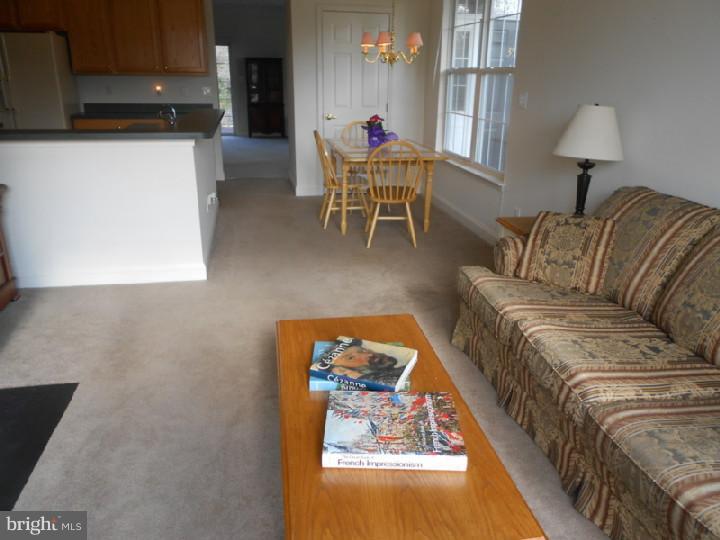 35 Foster Road Pennington, NJ 08534 - Photo 8 of 24 Gallery Image 8