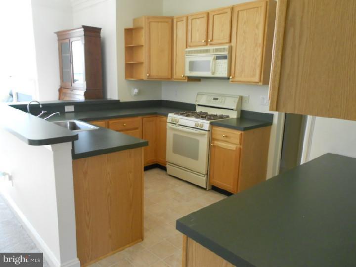 35 Foster Road Pennington, NJ 08534 - Photo 9 of 24 Gallery Image 9